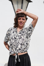 Camisa Mao Flor