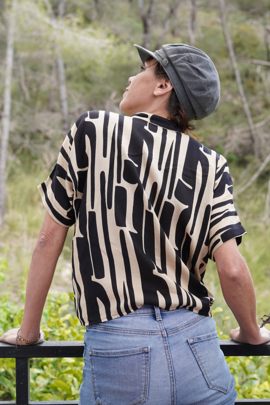 Camisa Mao Contemporanea