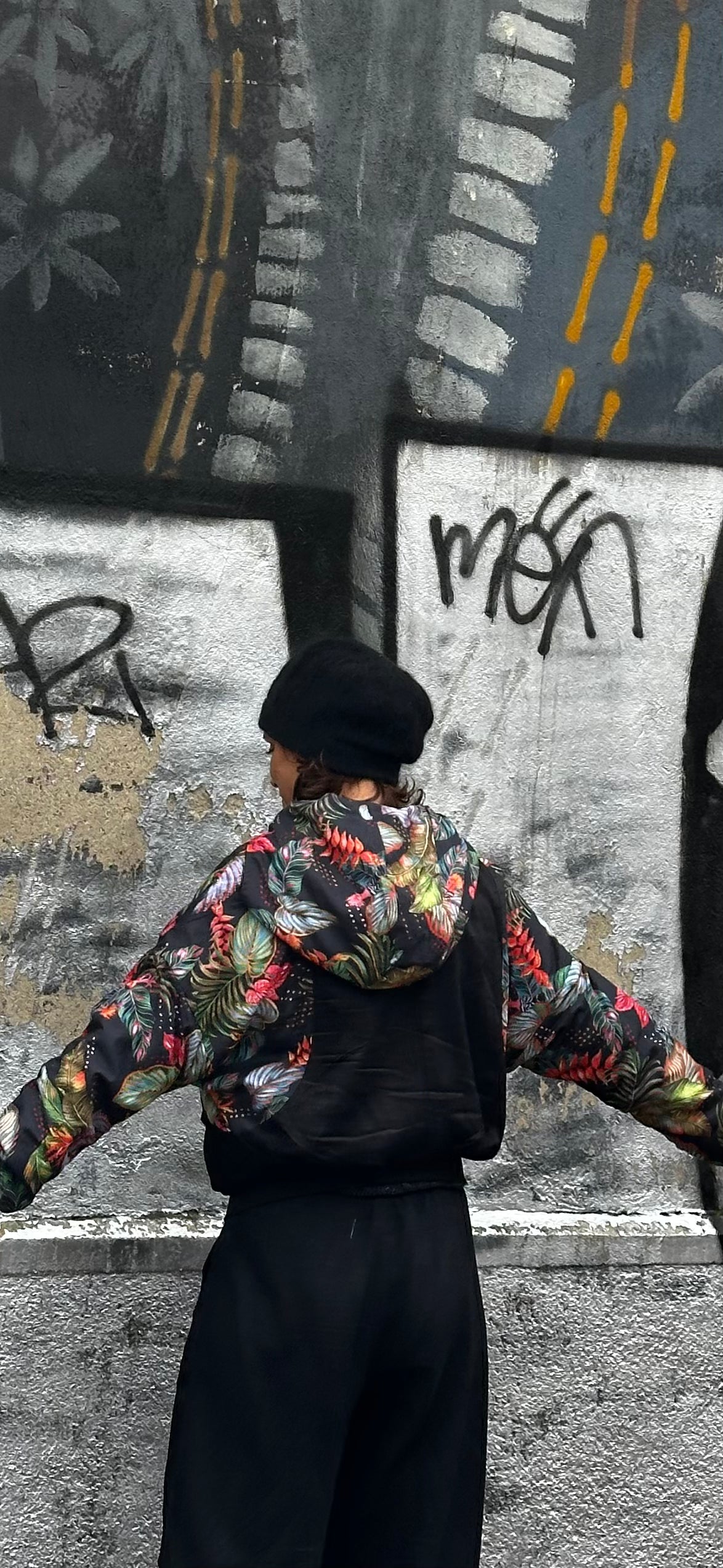 Chaqueta Crop Urban Flow