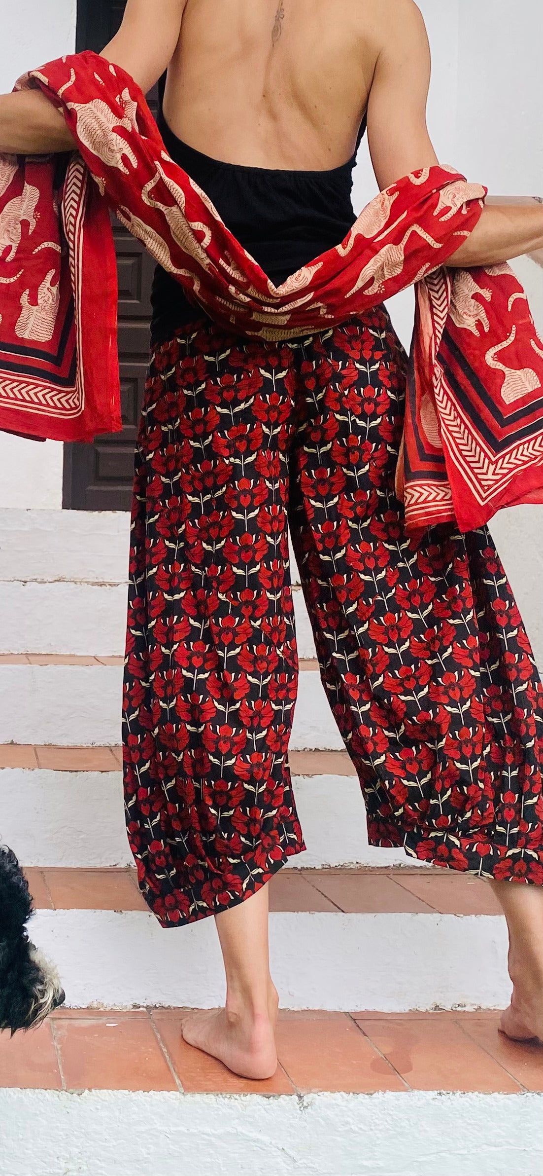 Pantalón Casual Flor Roja